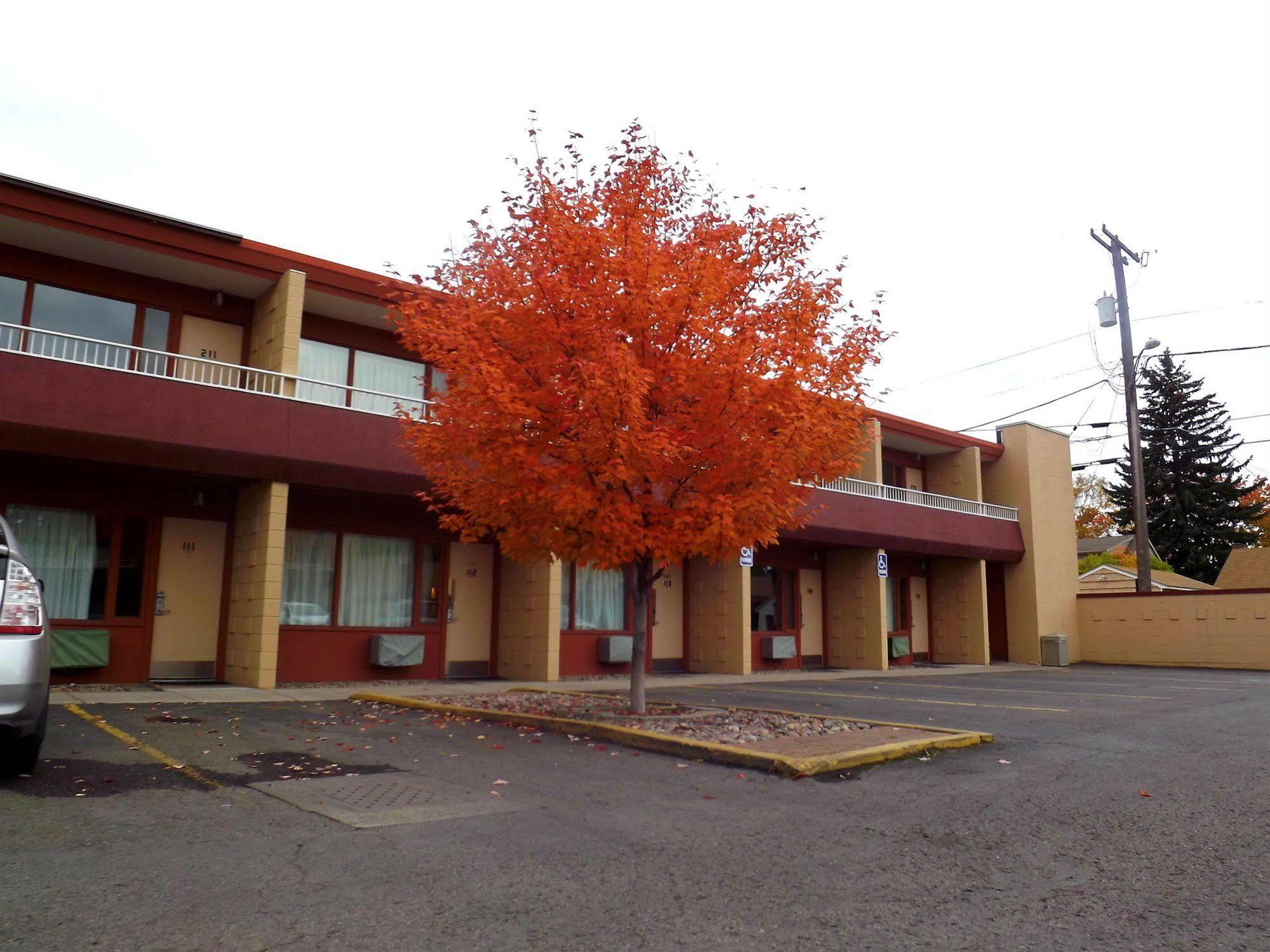 Travelodge by Wyndham Kalispell Eksteriør billede