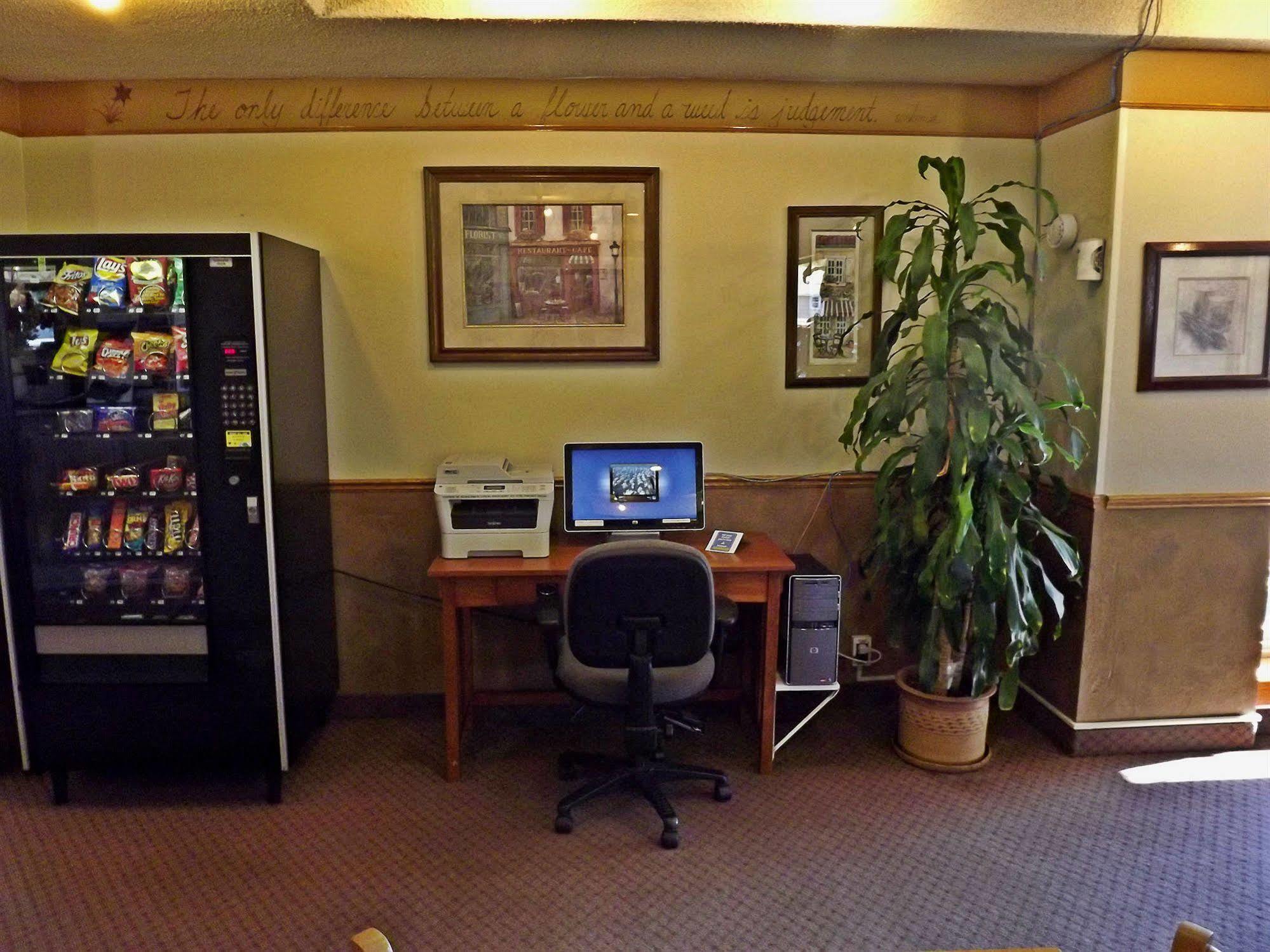 Travelodge by Wyndham Kalispell Eksteriør billede